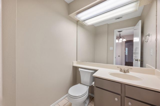 8400 Jamestown DR 426, Austin, TX 78758