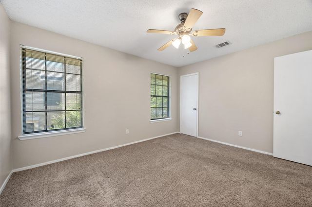 8400 Jamestown DR 426, Austin, TX 78758