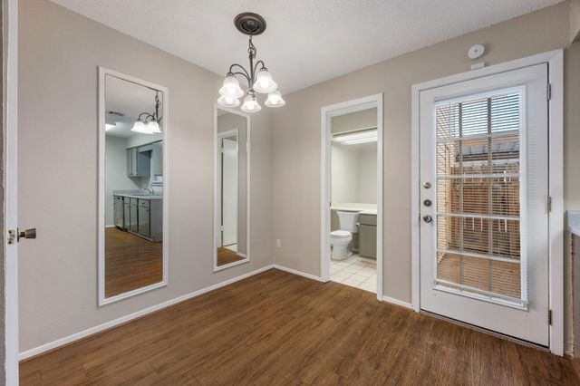 8400 Jamestown DR 426, Austin, TX 78758