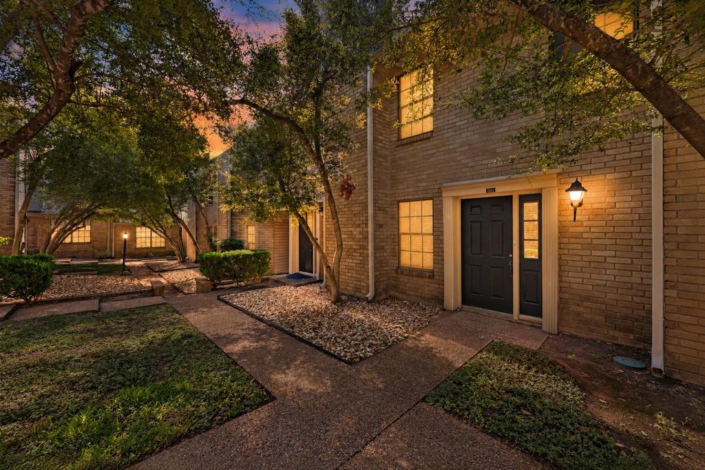 8400 Jamestown DR 426, Austin, TX 78758