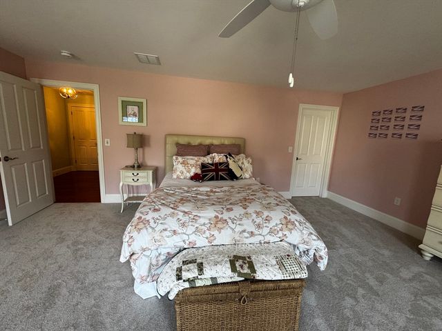 13 Taylor Cove Dr 13, Andover, MA 01810