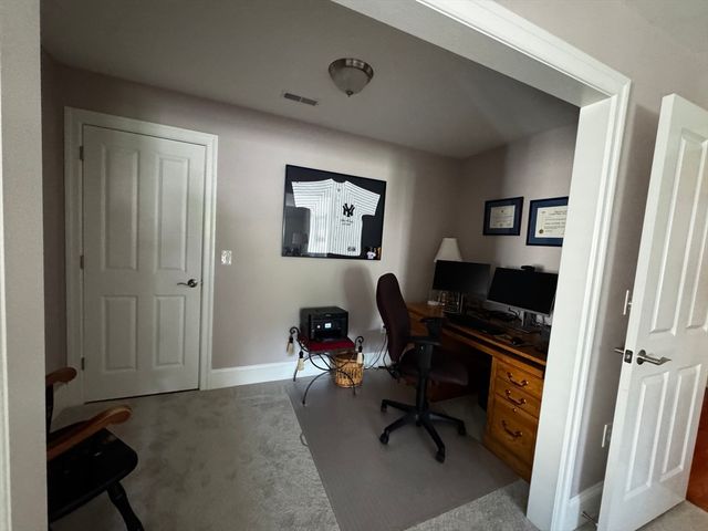 13 Taylor Cove Dr 13, Andover, MA 01810