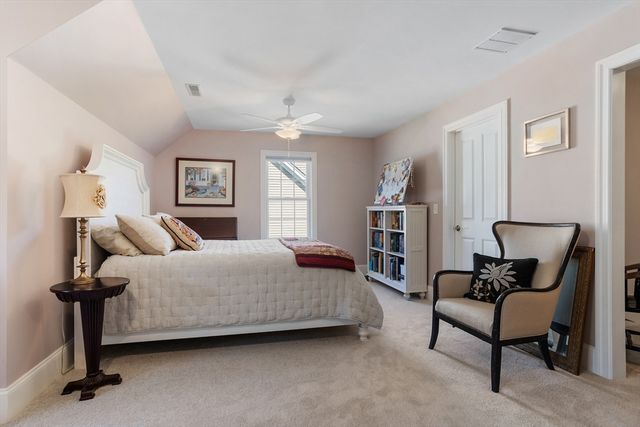 13 Taylor Cove Dr 13, Andover, MA 01810