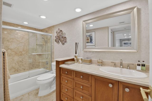 100 SE 5th Avenue Ph 7, Boca Raton, FL 33432