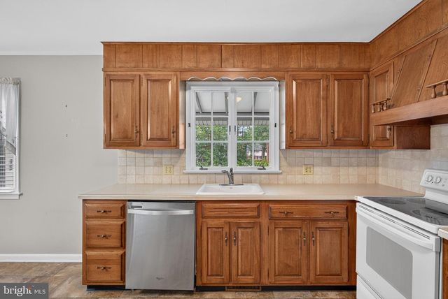 1420 WYNNEWOOD DR, Lancaster, PA 17601