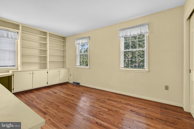 1420 WYNNEWOOD DR, Lancaster, PA 17601