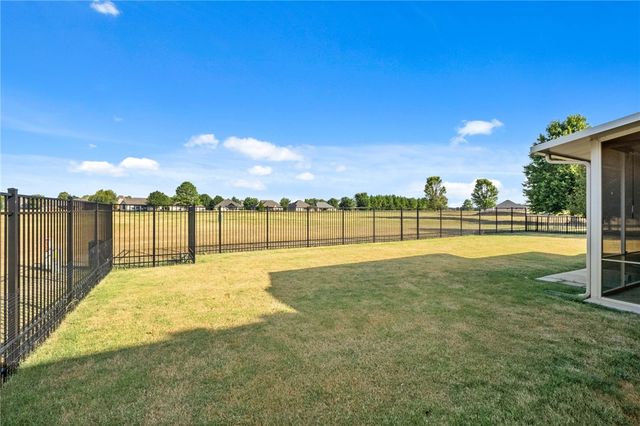 11199 Bear Drive, Farmington, AR 72730