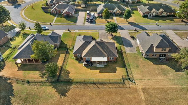 11199 Bear Drive, Farmington, AR 72730