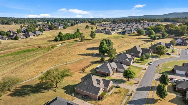 11199 Bear Drive, Farmington, AR 72730
