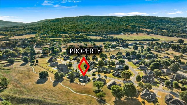 11199 Bear Drive, Farmington, AR 72730