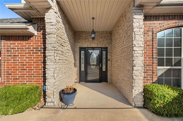 11199 Bear Drive, Farmington, AR 72730