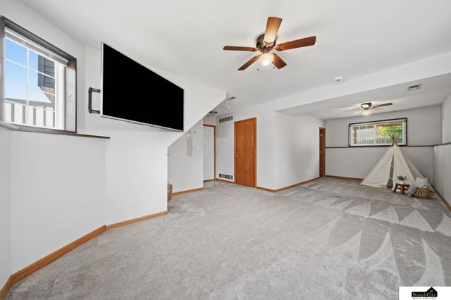 2617 SW 17th Street, Lincoln, NE 68522