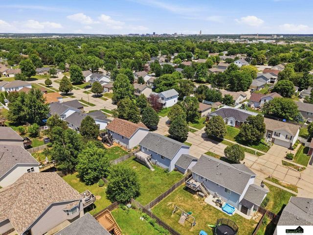 2617 SW 17th Street, Lincoln, NE 68522