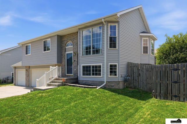 2617 SW 17th Street, Lincoln, NE 68522