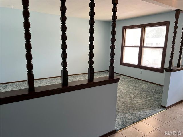 2828 Olde Gloucester Drive, St Charles, MO 63301