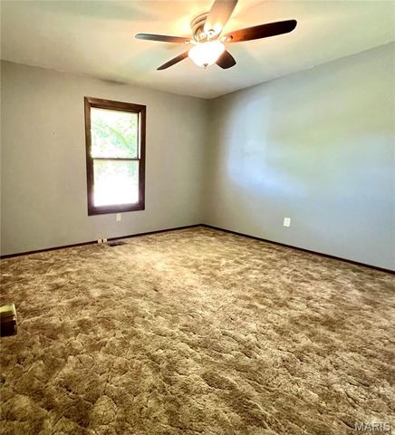 2828 Olde Gloucester Drive, St Charles, MO 63301