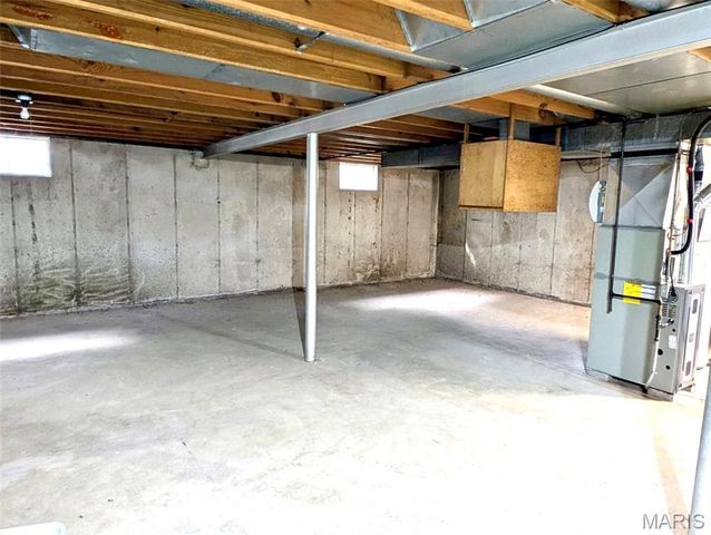 2828 Olde Gloucester Drive, St Charles, MO 63301