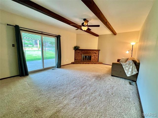 2828 Olde Gloucester Drive, St Charles, MO 63301