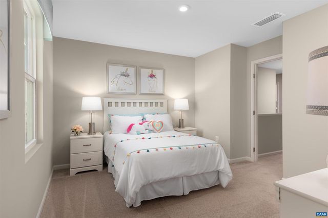 14 EVERGLADES RD, Barboursville, VA 22923