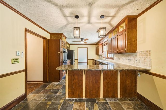 555 Saddle Creek Circle, Roswell, GA 30076
