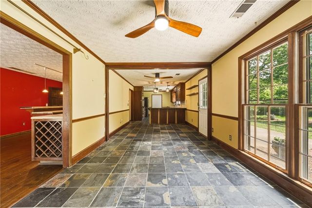 555 Saddle Creek Circle, Roswell, GA 30076