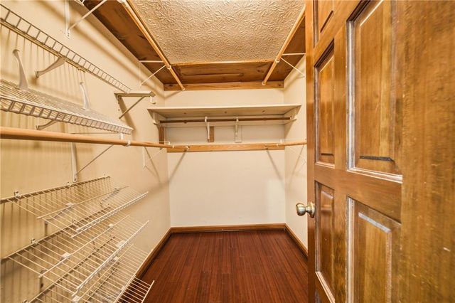 555 Saddle Creek Circle, Roswell, GA 30076