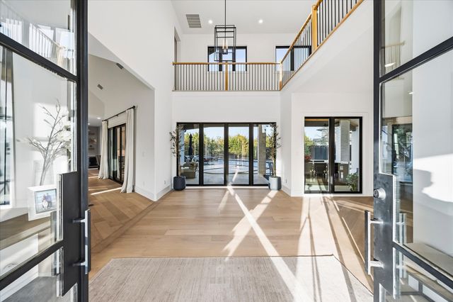 450 Sunrise Ridge Drive, Heath, TX 75032