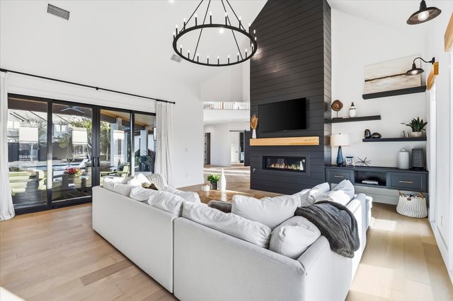 450 Sunrise Ridge Drive, Heath, TX 75032