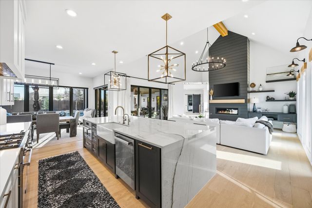 450 Sunrise Ridge Drive, Heath, TX 75032