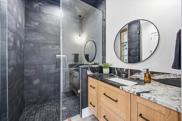 450 Sunrise Ridge Drive, Heath, TX 75032