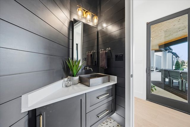 450 Sunrise Ridge Drive, Heath, TX 75032