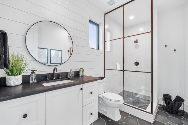 450 Sunrise Ridge Drive, Heath, TX 75032