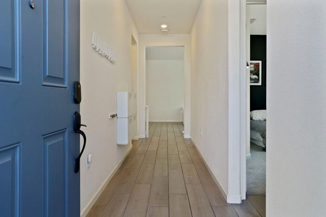 7501 Redwood Ivy Way, Sacramento, CA 95829