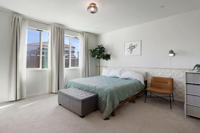 7501 Redwood Ivy Way, Sacramento, CA 95829