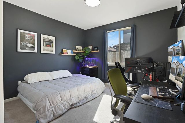 7501 Redwood Ivy Way, Sacramento, CA 95829