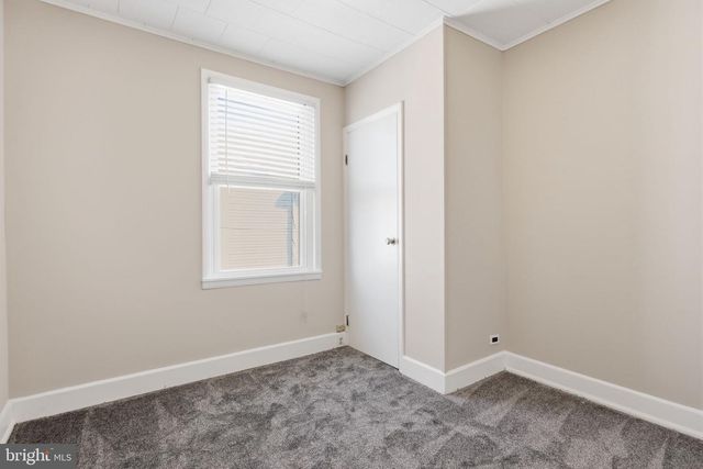 4305 LINDEN AVE, Philadelphia, PA 19114
