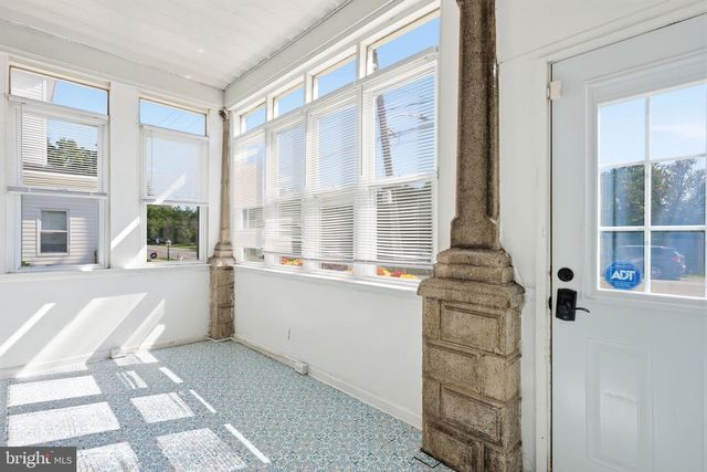 4305 LINDEN AVE, Philadelphia, PA 19114