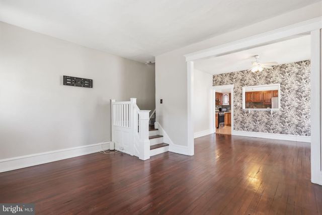 4305 LINDEN AVE, Philadelphia, PA 19114