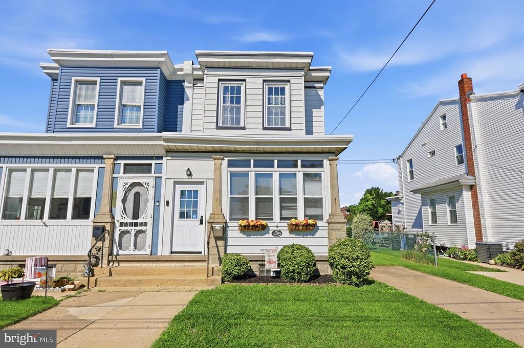4305 LINDEN AVE, Philadelphia, PA 19114