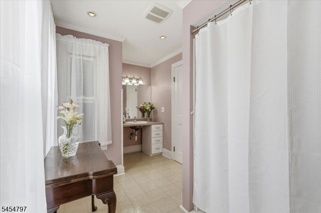 175 Main St, Flemington Boro, NJ 08822