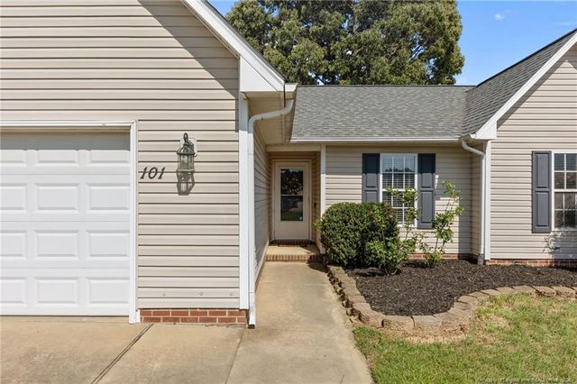101 Van Buren Drive, Raeford, NC 28376