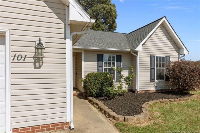 101 Van Buren Drive, Raeford, NC 28376