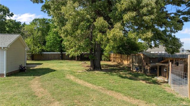 101 Van Buren Drive, Raeford, NC 28376