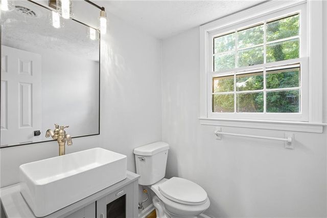 1750 Lamancha Drive, Lawrenceville, GA 30044