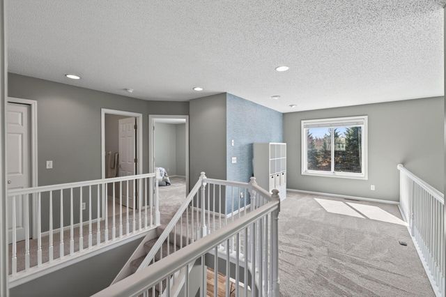 19182 Ismay Court, Lakeville, MN 55044