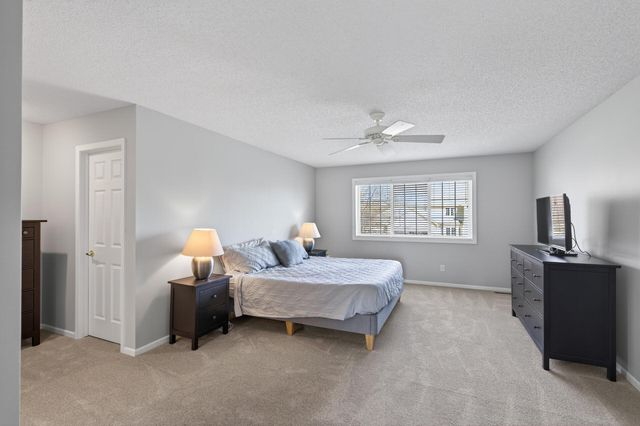 19182 Ismay Court, Lakeville, MN 55044