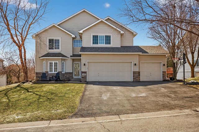 19182 Ismay Court, Lakeville, MN 55044