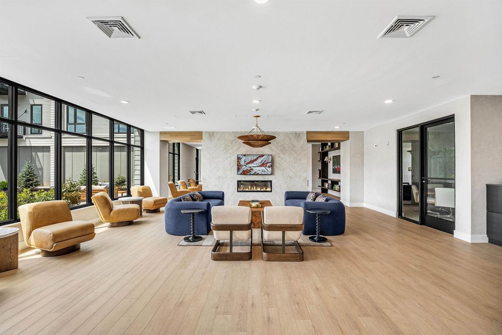 80 Constitution Avenue # 306, Portsmouth, NH 03801