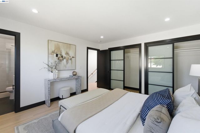 884 S Mary, Sunnyvale, CA 94087