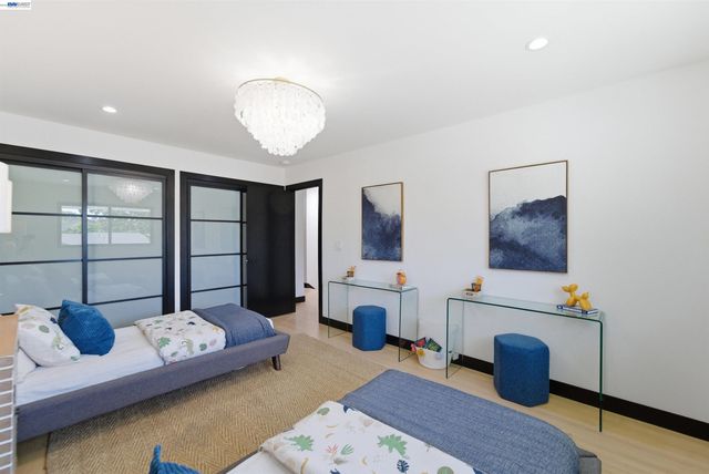 884 S Mary, Sunnyvale, CA 94087